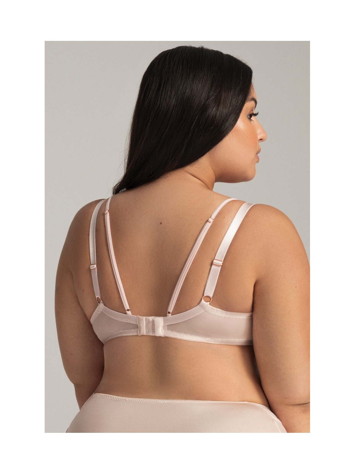 BIUSTONOSZ AV 2163 SEMI SOFT POWDERY MAXI